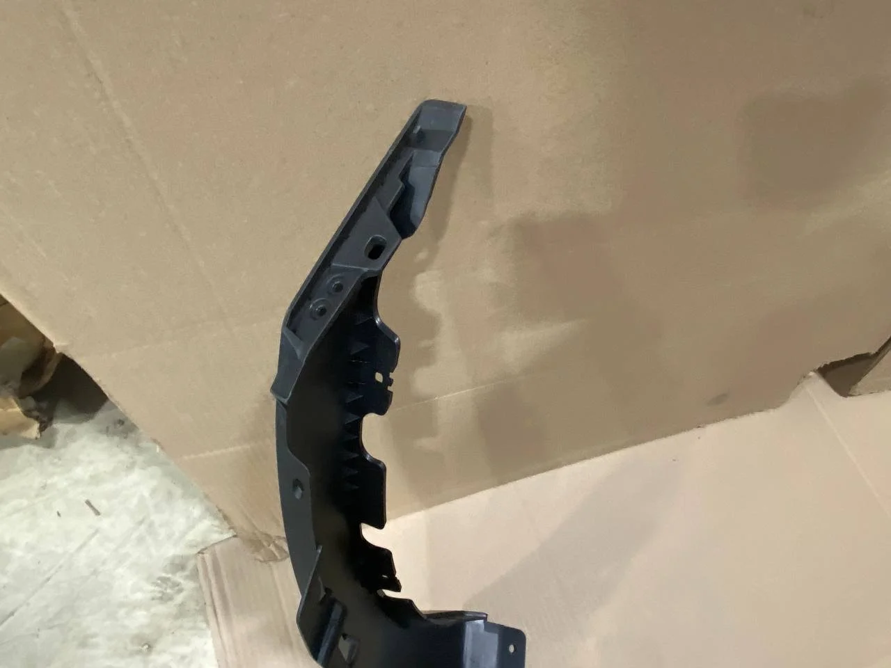 Панель бампера 86612B8500 HYUNDAI-KIA уценен. - миниатюра 7