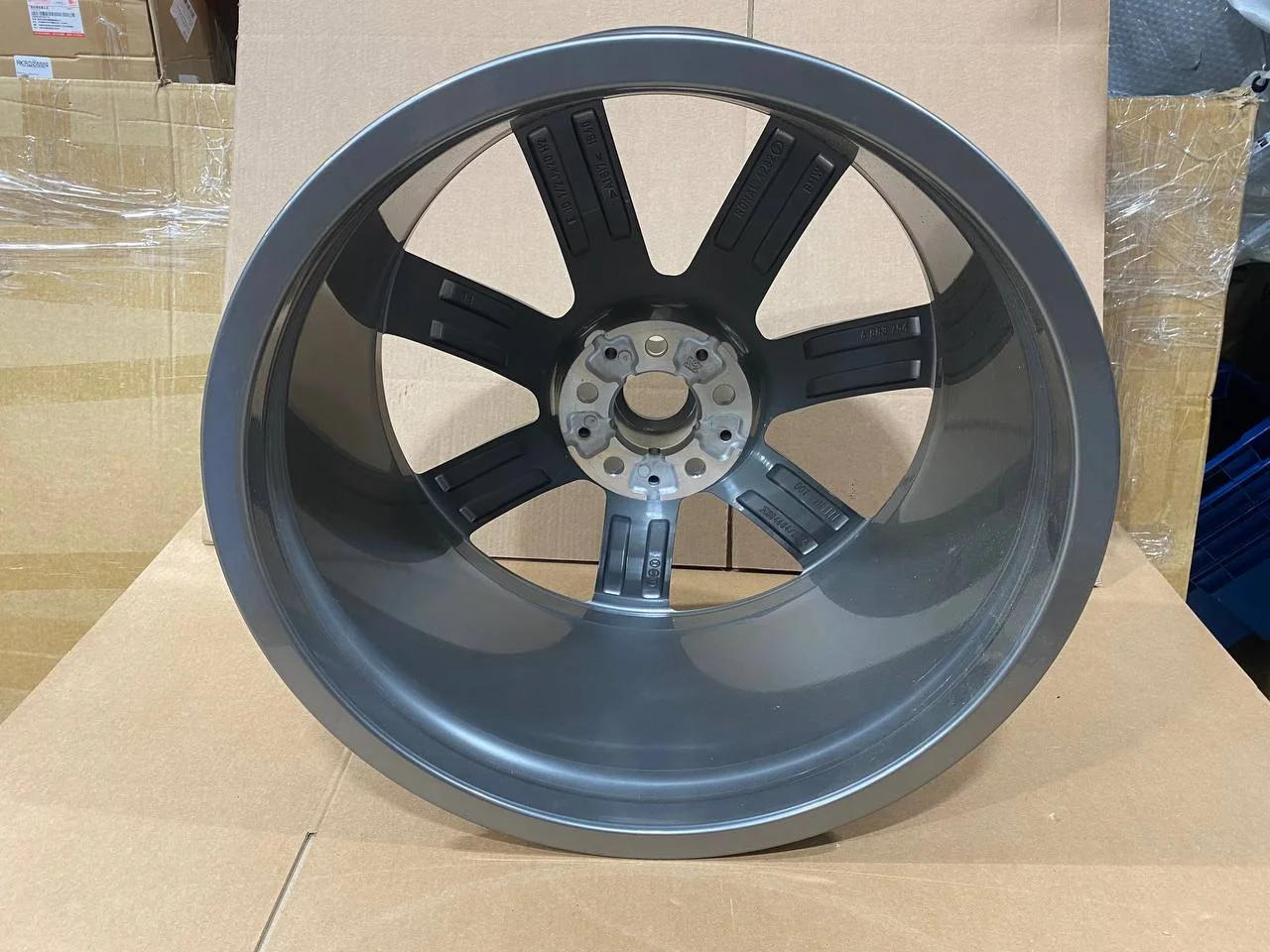 Колесный диск легкосплавный, ferricgrey 36116883754 BMW уценен. - изображение 1