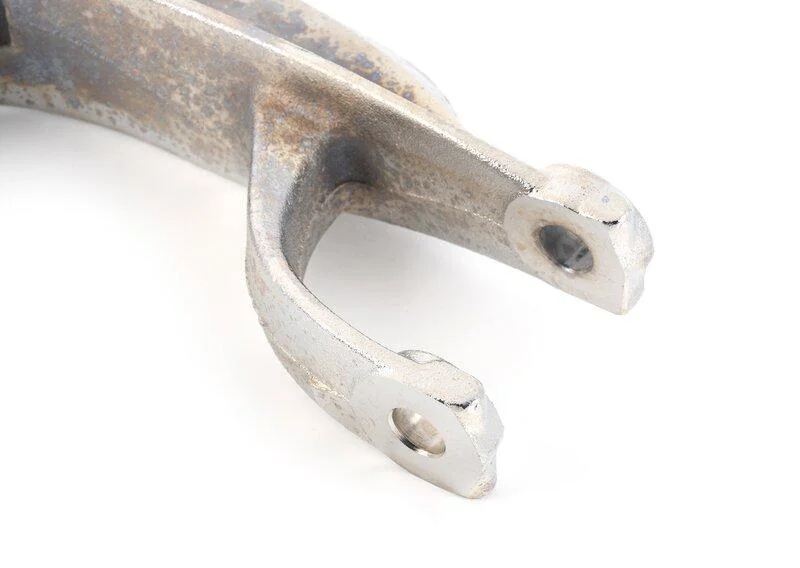 G05/g06/g07 крепление переднего левого амортизатора 31126876683 BMW
