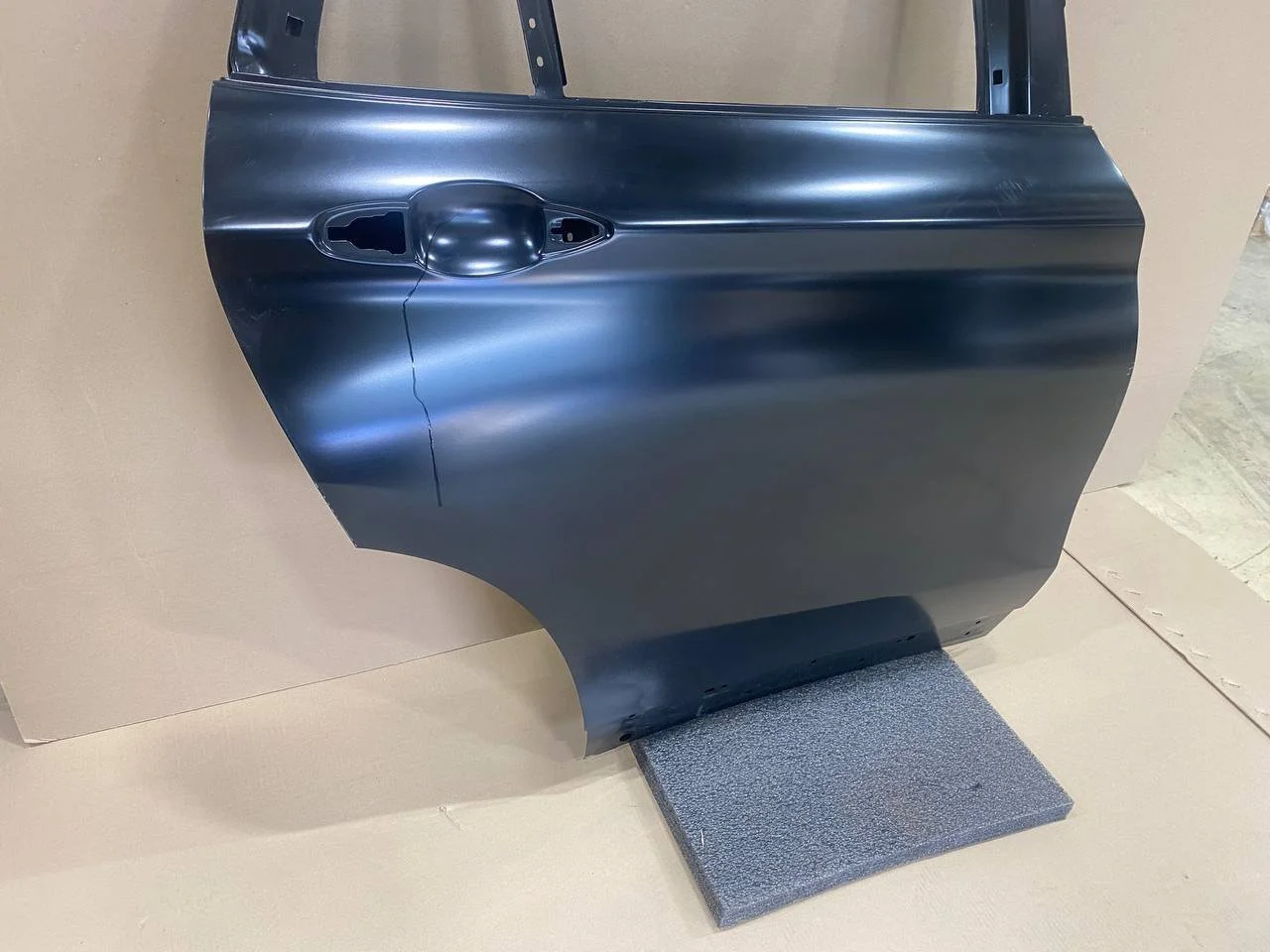 F48 дверь задняя правая 41007461352 BMW уценен. - миниатюра 10