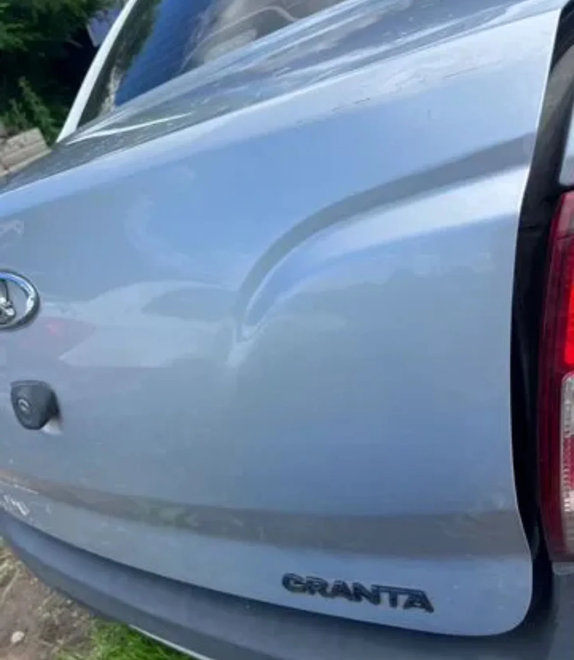 крышка багажника Lada Granta - миниатюра 5