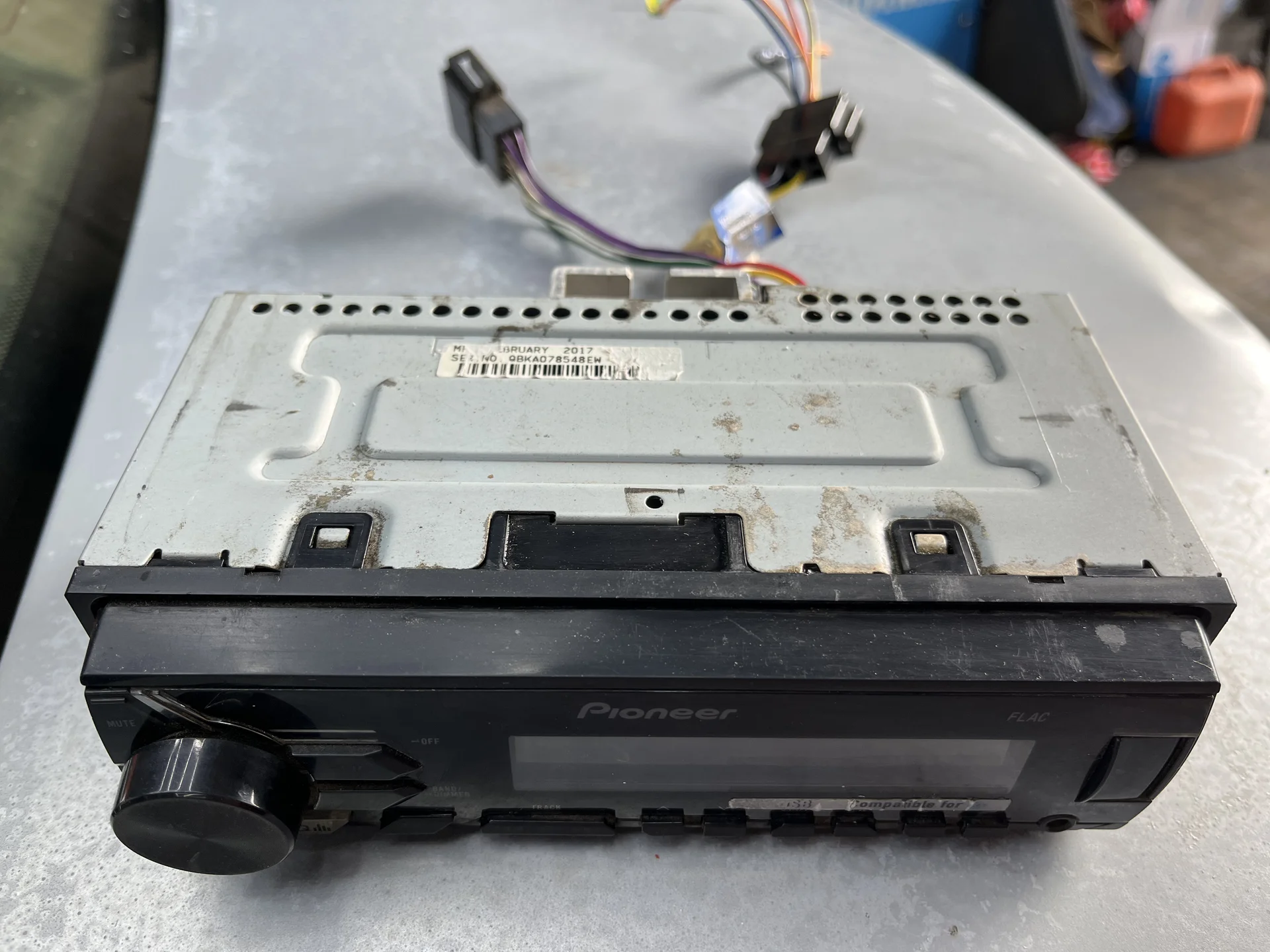 Магнитола pioneer MVH-190UGB - миниатюра 4