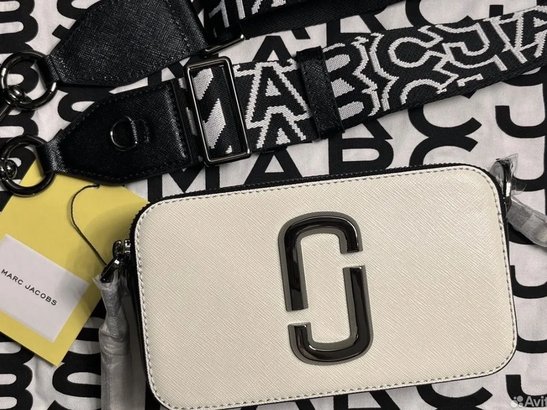 Marc Jacobs Snapshot - миниатюра 3