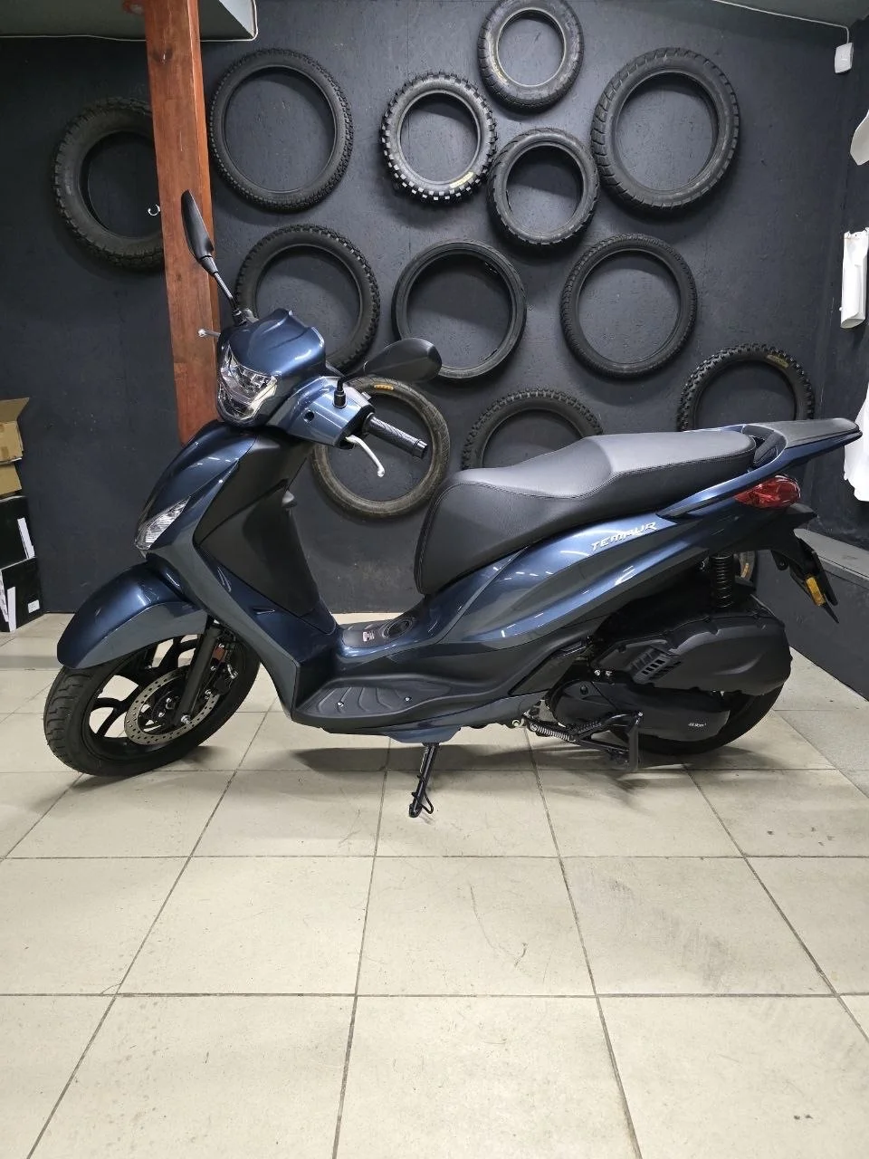 макси скутер TEMPUR 200 - миниатюра 2