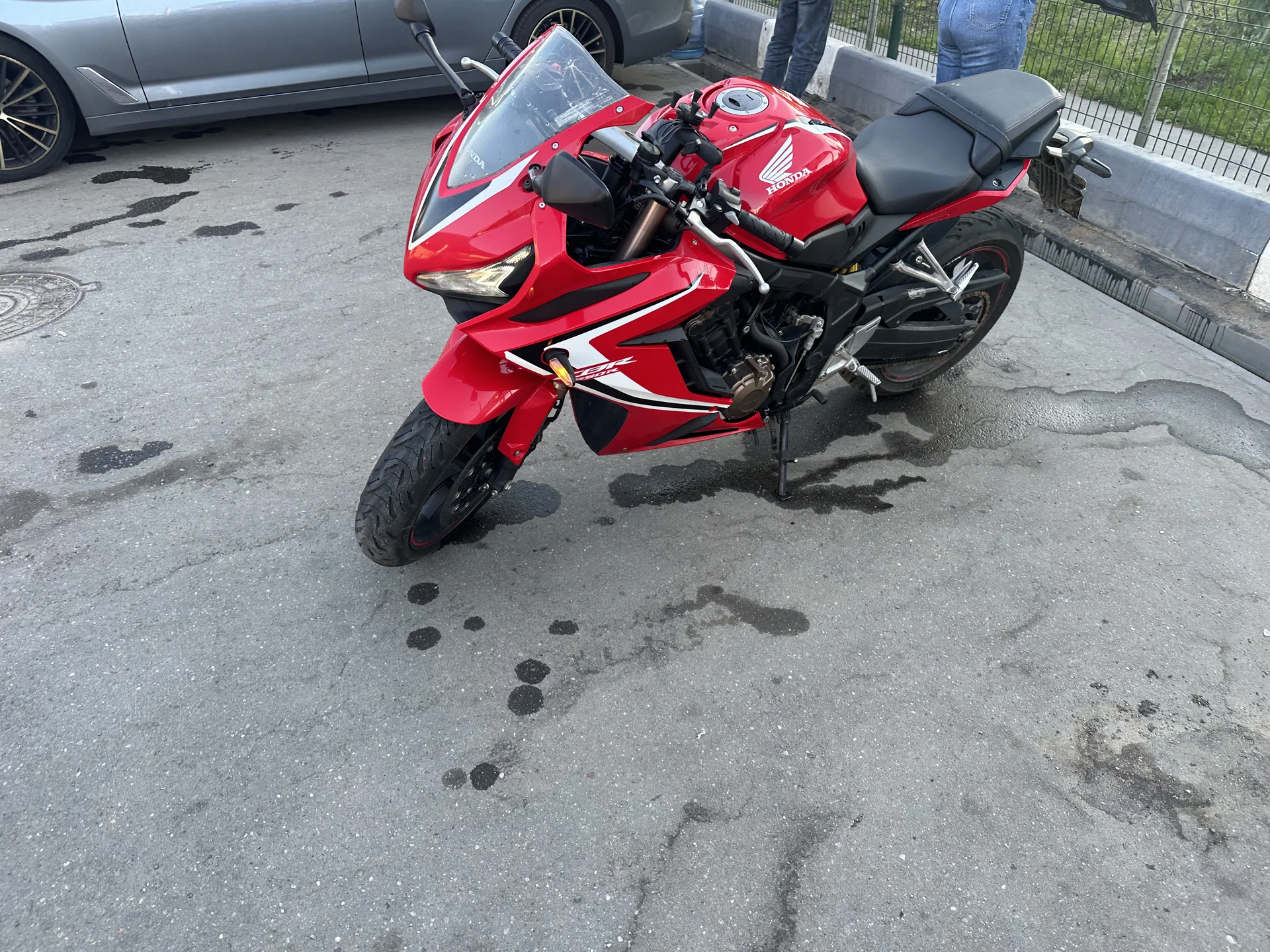 honda cbr 650r - миниатюра 4