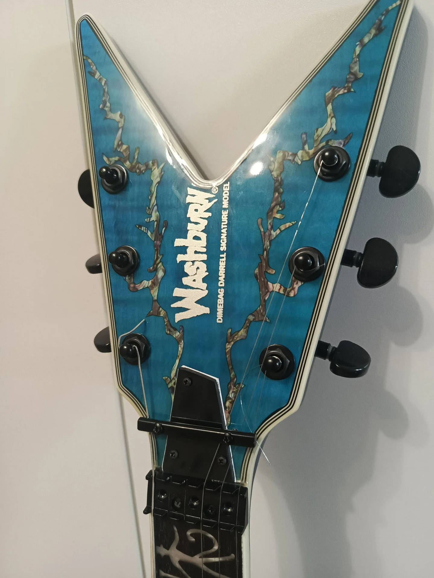 Электрогитара Washburn ml с чехлом - миниатюра 3