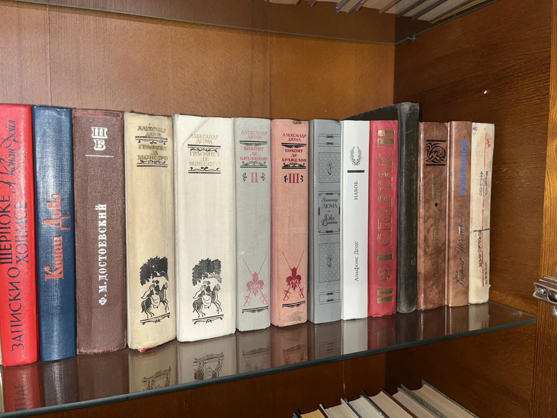 Книги разных жанров - миниатюра 4