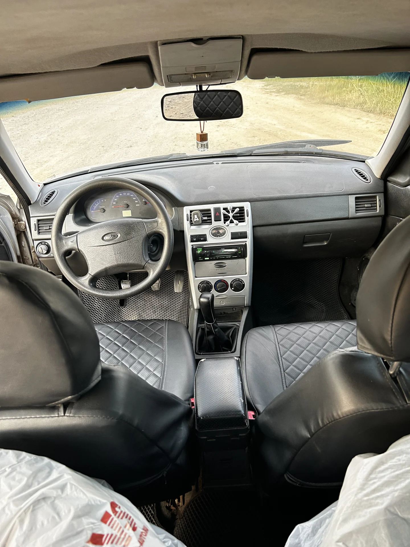 ВАЗ (LADA) Priora 1.6 MT, 2011, 292 500 км - миниатюра 10