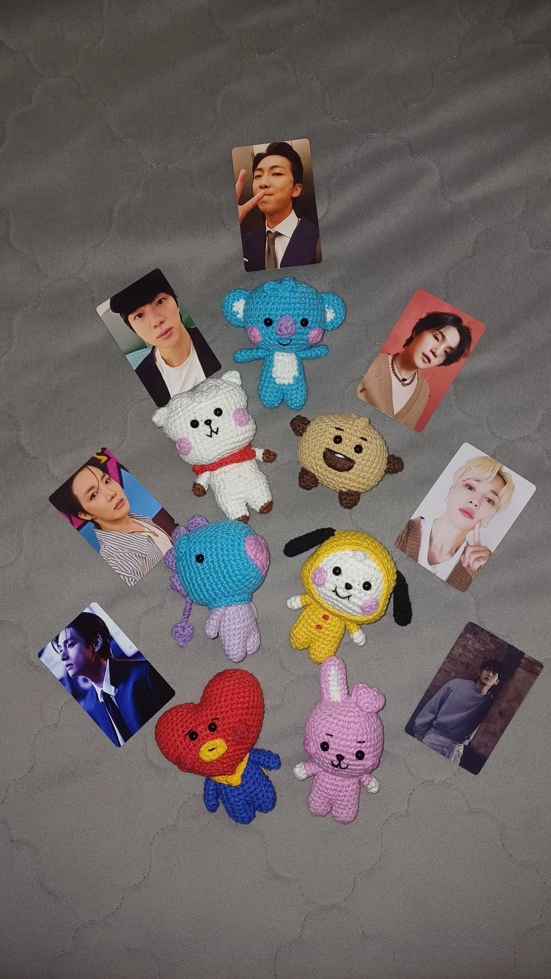 Вязаный набор BT21 - подарок фанату BTS - изображение 1