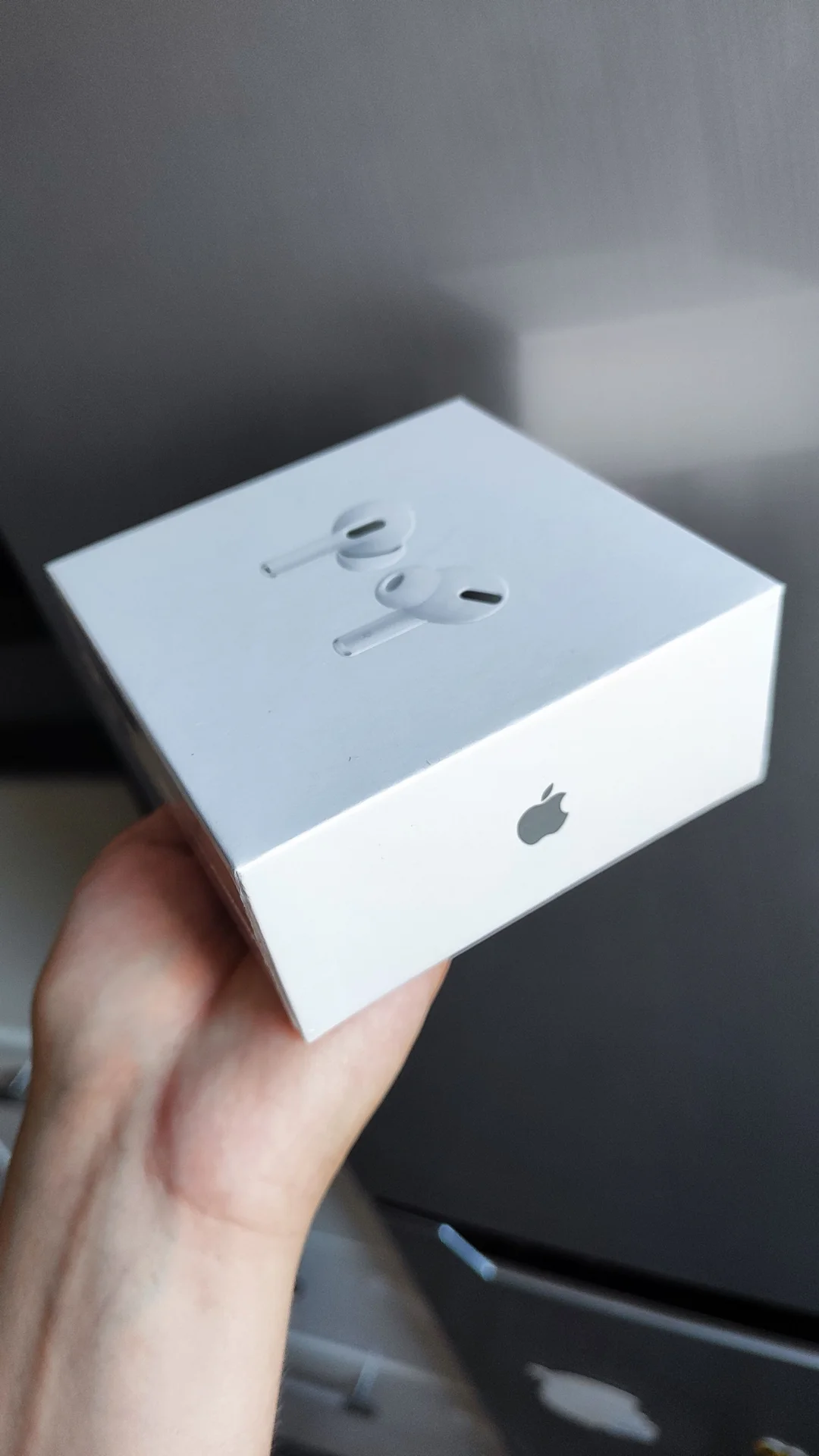 Наушники airpods pro в коробке - миниатюра 6