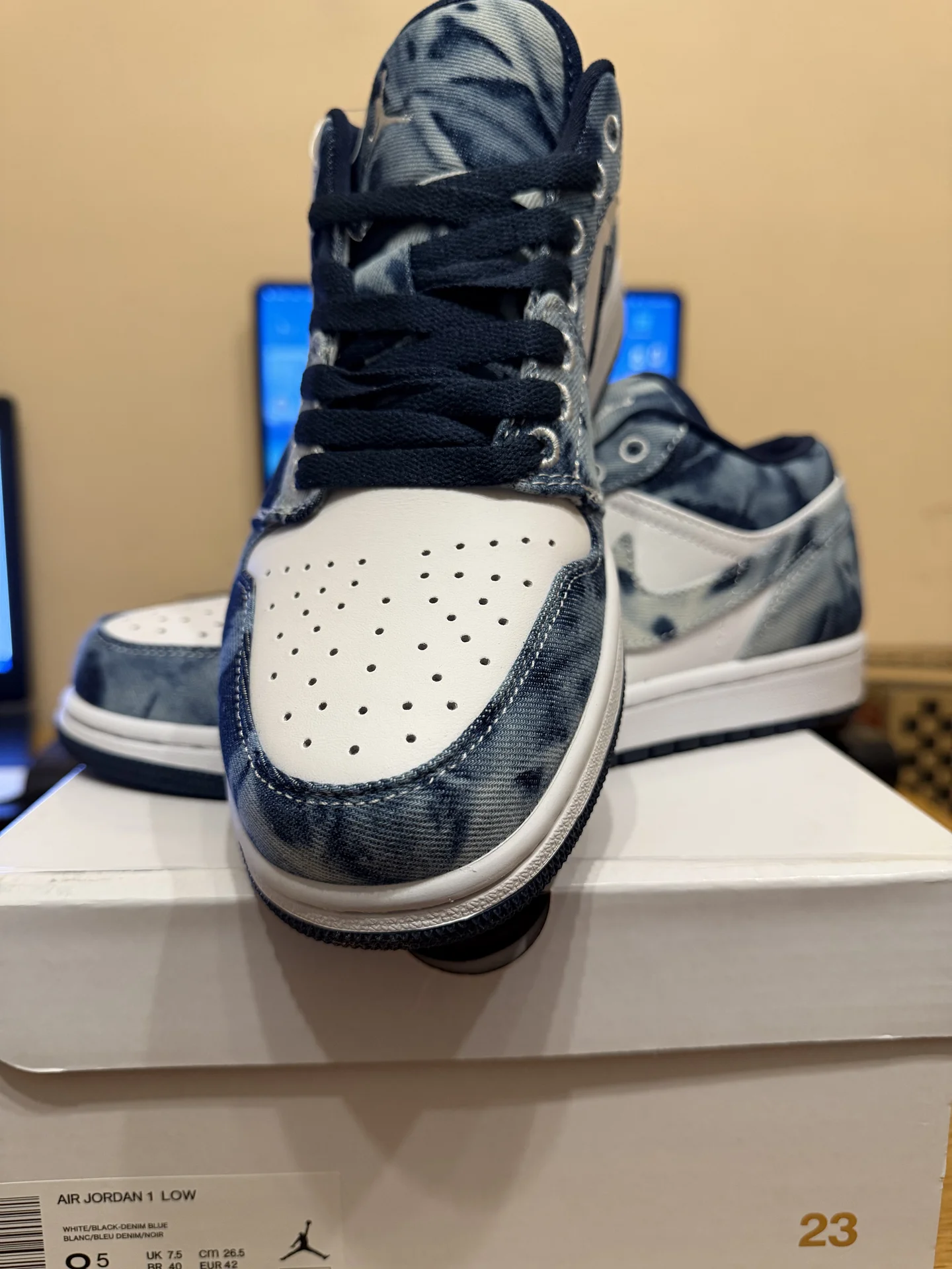 кроссовки nike air Jordan 1 low - миниатюра 3