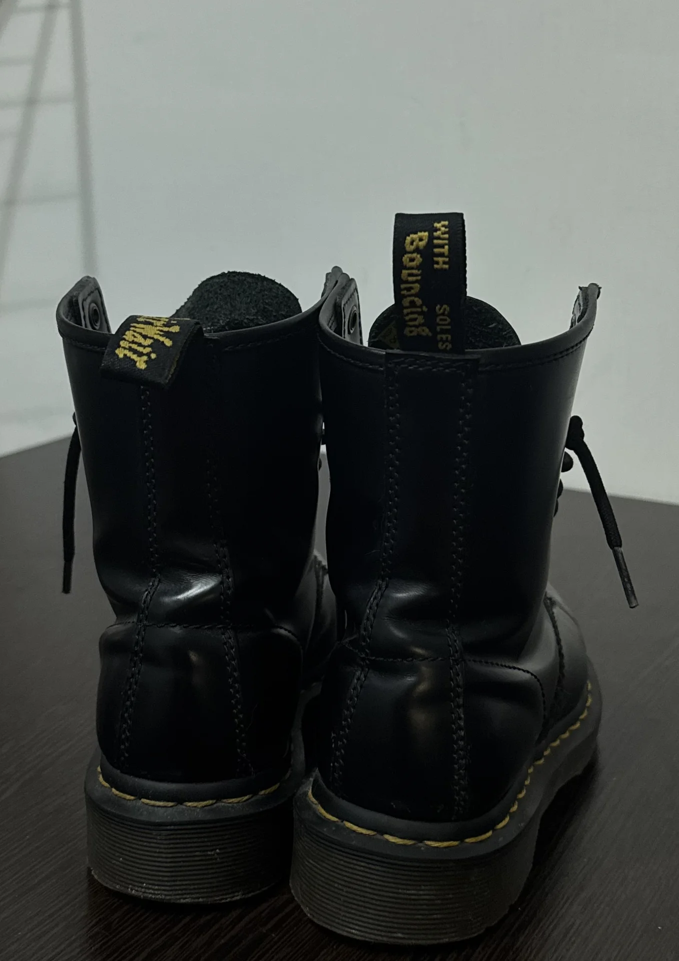 Dr Martens 1460 Smooth Leather женские оригинал - миниатюра 4