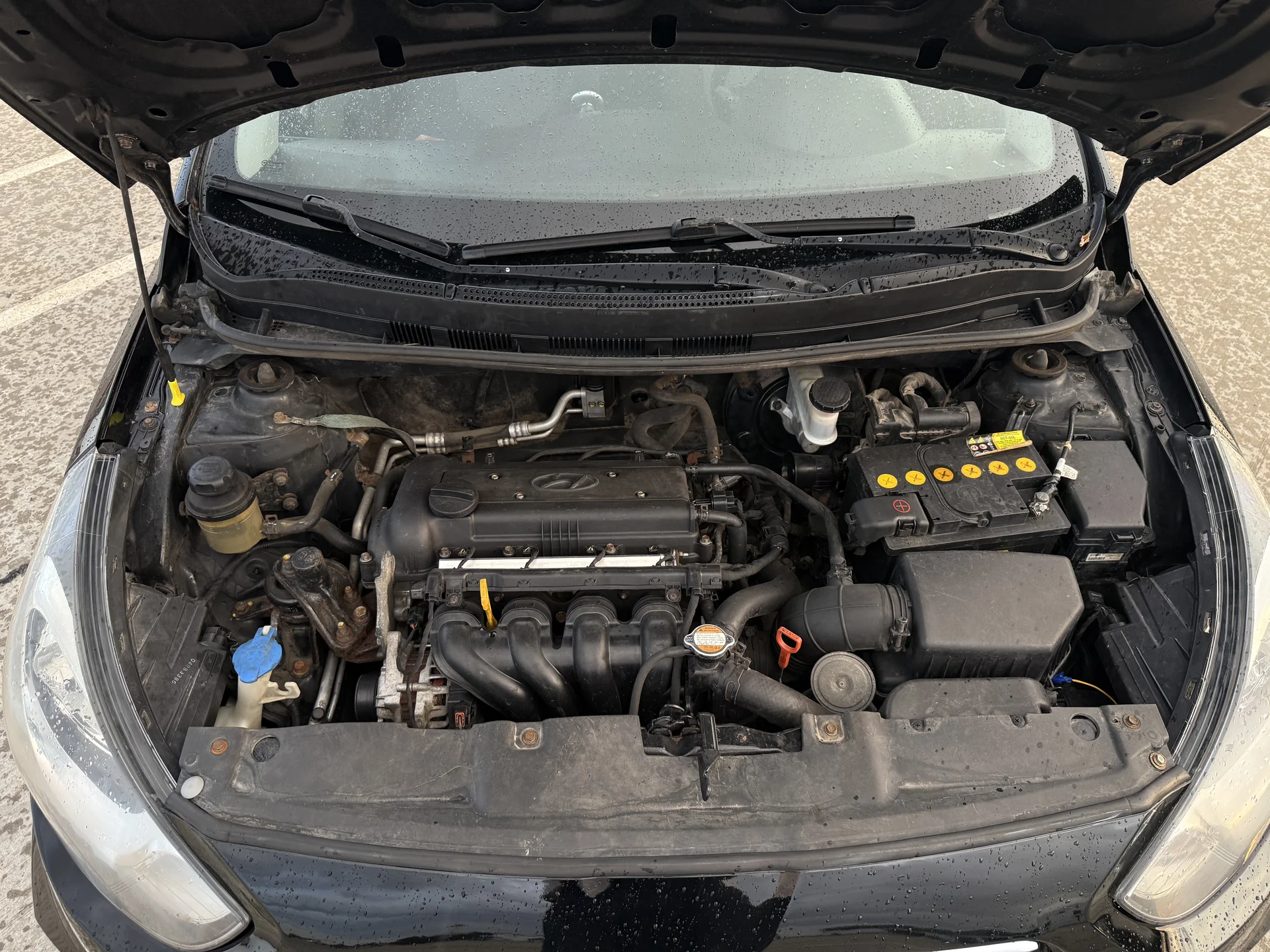 Hyundai Solaris 2011 1.4 АКПП 152.600км - миниатюра 11