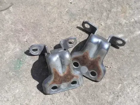 Петли на дверь Daihatsu Mira L275S KF Прав. Перед.