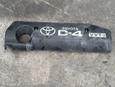 Декоративная крышка двс Toyota Isis ANM10G 1AZ-FSE - изображение 1