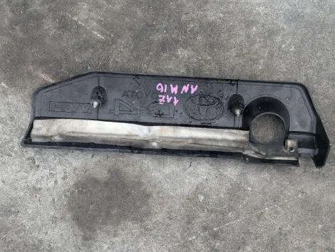 Декоративная крышка двс Toyota Isis ANM10G 1AZ-FSE - миниатюра 2