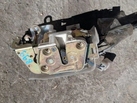 Замок 5-й двери Mazda Bongo Friendee SGEW FE-E - миниатюра 3