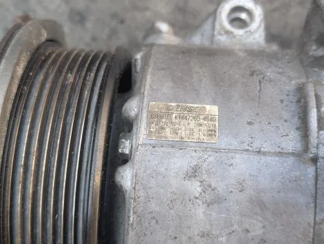 Компрессор кондиционера Toyota Camry ACV40 2AZ-FE - миниатюра 2