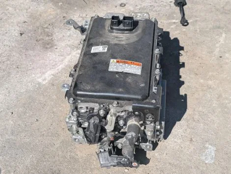 Инвертор Toyota C-HR ZYX10 2ZR-FXE - миниатюра 2