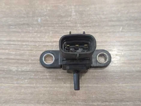 Вакуумный клапан Toyota Noah ZRR70G 3ZR-FAE - миниатюра 2