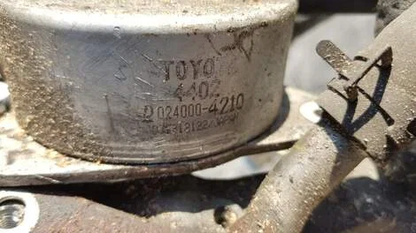 Радиатор акпп Toyota Isis ANM10G 1AZ-FSE - миниатюра 2
