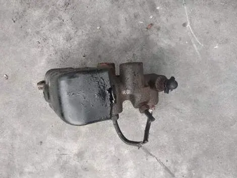 Тройник тормозной Toyota Dyna BU301 4B