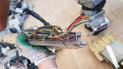Блок efi Honda Stepwgn RF3 B20B - миниатюра 2