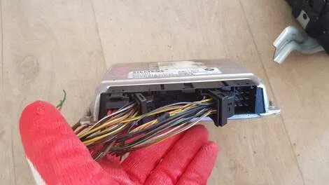 Блок efi Bmw X5 E53 M43B19 - миниатюра 2
