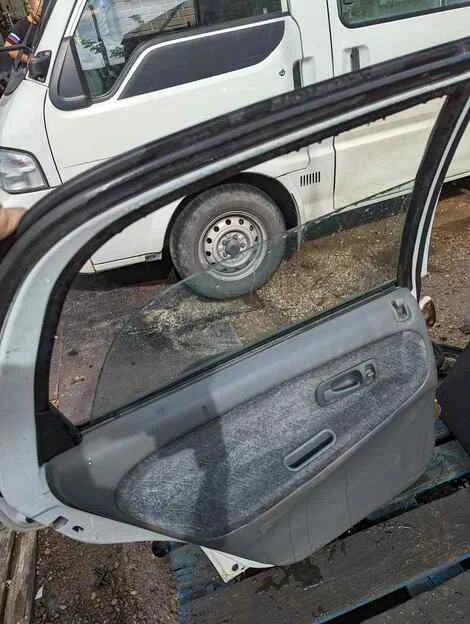 Дверь Honda Domani MA7 D15B Лев. Задн. - миниатюра 5
