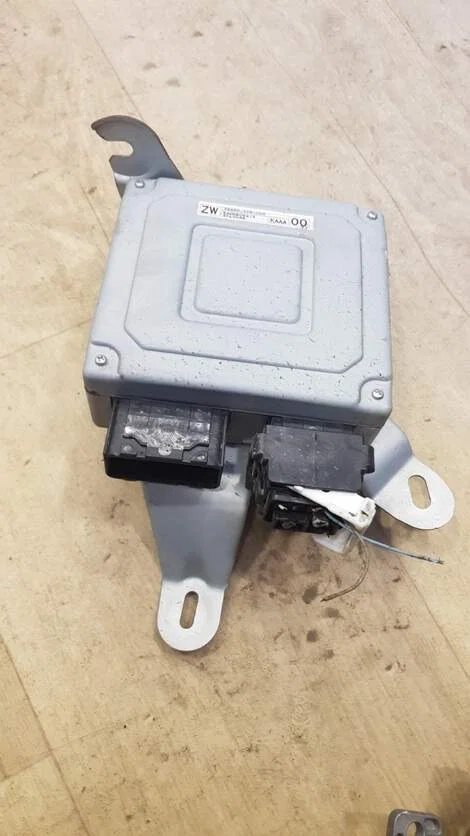 Блок управления рулевой рейкой Honda Stepwgn RK5 R20A - миниатюра 2