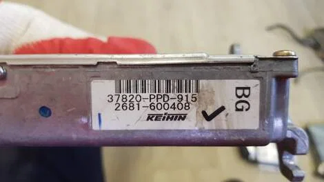 Блок efi Honda Stream RN5 K20B - изображение 1