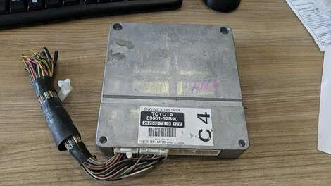 Блок efi Toyota Sienta NCP85G 1NZ-FE - изображение 1