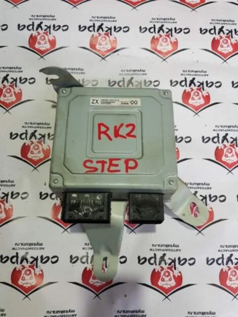 Блок управления рулевой рейкой Honda Stepwgn RK1 R20A - изображение 1