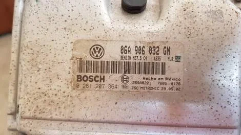 Блок efi Volkswagen Golf 1J1 AZJ - миниатюра 2