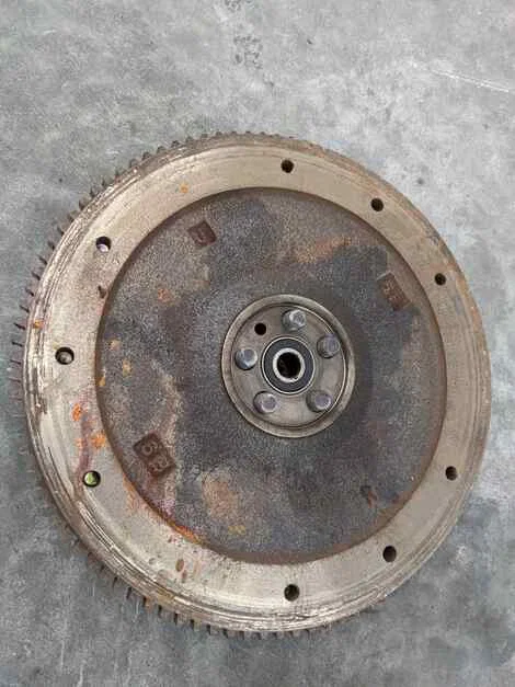 Маховик Mitsubishi Minicab U62V 3G83 - миниатюра 2