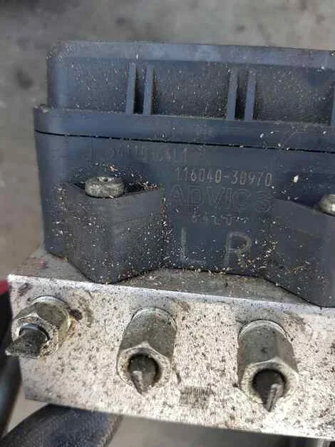 Блок abs Nissan Moco MG33S R06A - миниатюра 2
