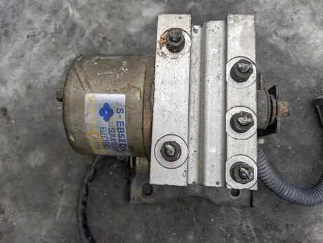 Блок abs Suzuki Escudo TA31W RF - изображение 1