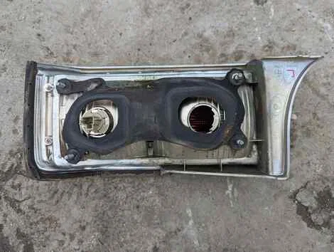 Стоп Toyota Century GZG50 1GZ-FE Лев. Задн. - миниатюра 2