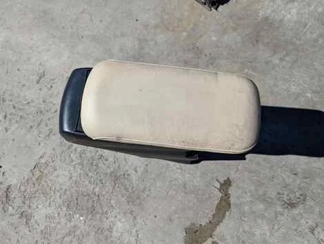 Бардачок между сиденьями Lexus HS250h ANF10 2AZ-FXE - миниатюра 2