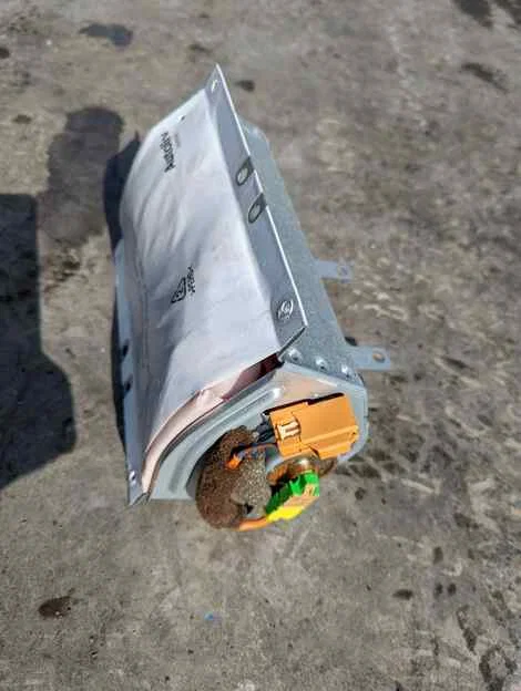 Airbag пассажирский Volvo XC70 SZ59 B5254T2 - миниатюра 3