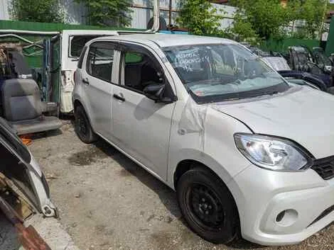 Крыша Toyota Passo M700A 1KR-FE - изображение 1