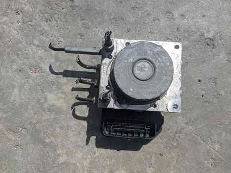 Блок abs Toyota Passo M700A 1KR-FE - миниатюра 2