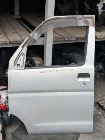 Дверь Daihatsu Hijet S320V KFVE Лев. Перед. - изображение 1