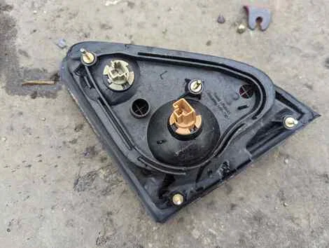 Стоп Toyota Harrier MCU10W 1MZ-FE Лев. Задн. - миниатюра 2