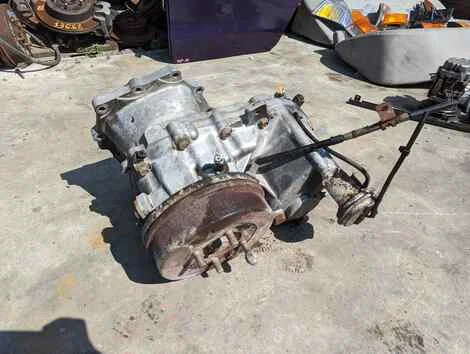 Раздатка Toyota Dyna XZU378 N04C - миниатюра 3