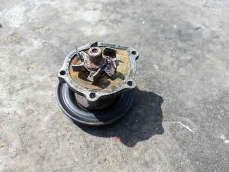 Помпа Toyota Tercel EL41 4E-FE - миниатюра 2