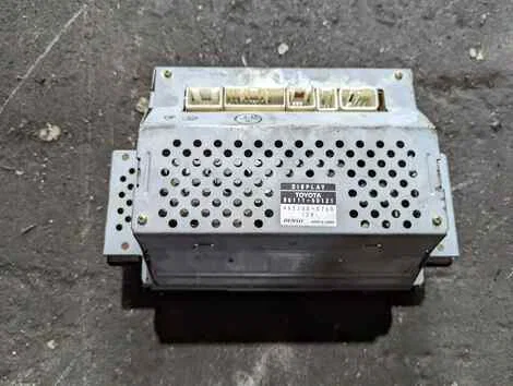 Монитор Toyota Celsior UCF31 3UZFE - миниатюра 2