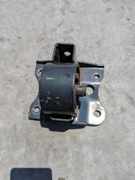 Подушка акпп Nissan Sunny FNB15 QG15DE - миниатюра 2