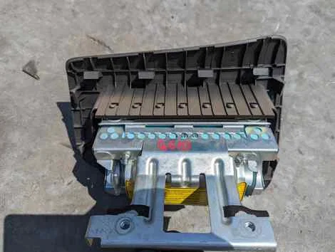 Airbag пассажирский Nissan Bluebird Sylphy QG10 QG18DE - миниатюра 2