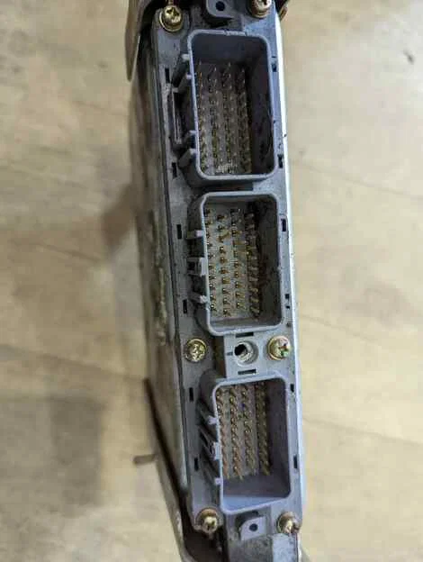 Блок efi Toyota Aristo JZS147 2JZ-GE - миниатюра 2